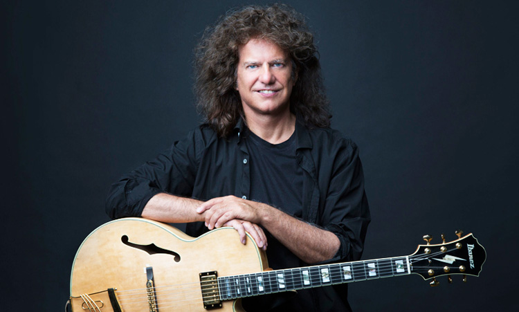 pat metheny bass player