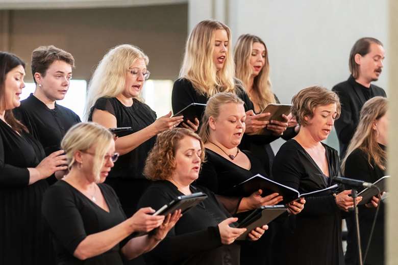 Singers perform The Buchanan Requiem - photo by Hans Vera