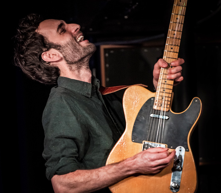 julian lage telecaster